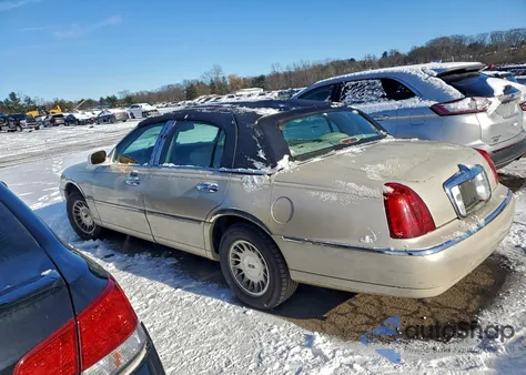 2001 Lincoln Town Car Cartier from USA, damaged, VIN 1LNHM83W71Y608392
